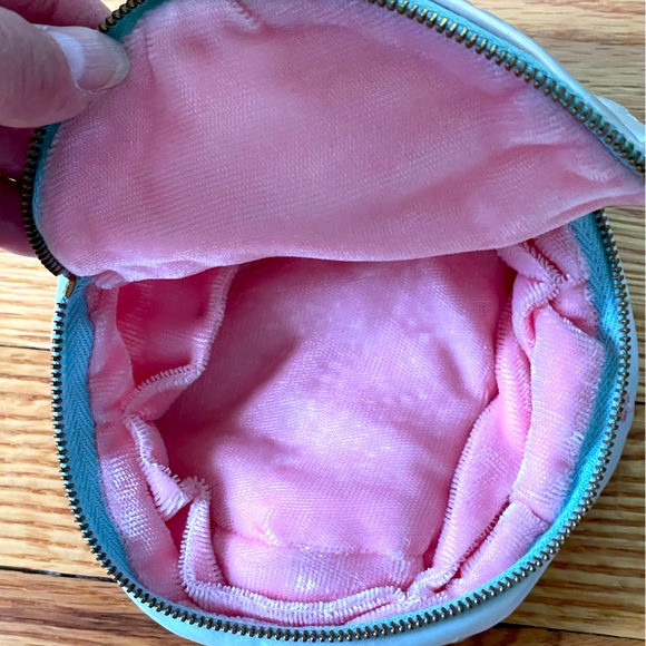 2 Vintage Round Zippered Cosmetic Jewelry Cases 60’s Designer Andre Richard - Picture 7 of 9